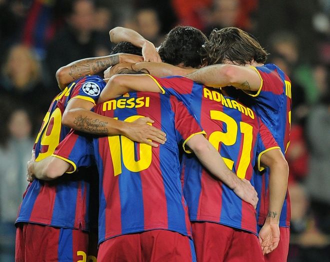 牛奶产品海报设计_奶粉、奶制品海报设计制作